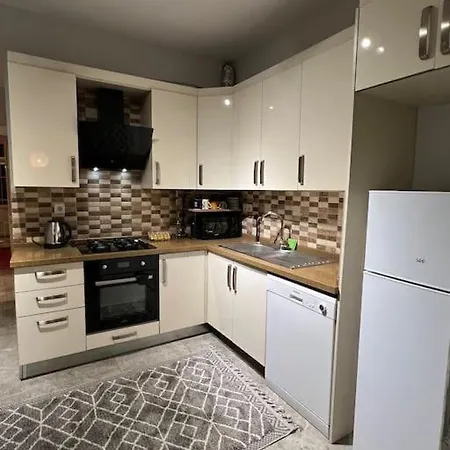 Apartment Peaceful And Perfectly Located In Cihangir