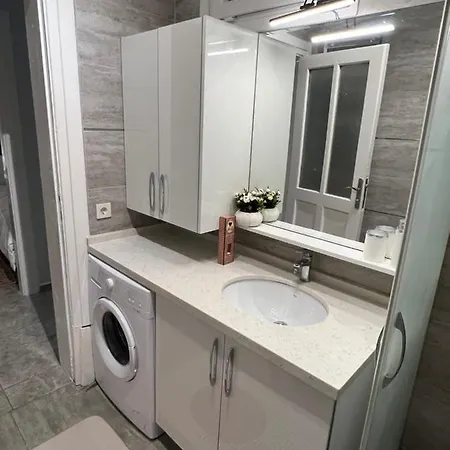 Peaceful And Perfectly Located In Cihangir