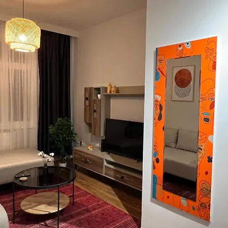 Apartment Peaceful And Perfectly Located In Cihangir Istanbul