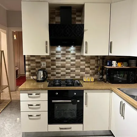 Peaceful And Perfectly Located In Cihangir Apartment *